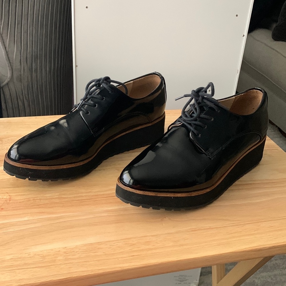 Black Patent leather platform oxford